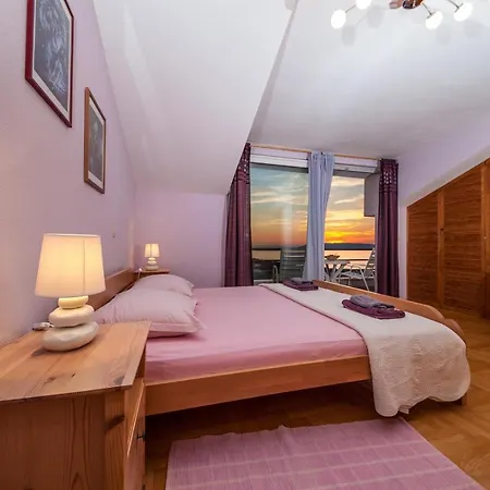 Vila Apartman Moca, Makarská