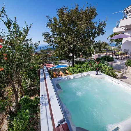 Apartman Moca, *